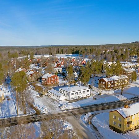 Fagersta Waerdshuset C. Dickens Hotel Bagian luar foto